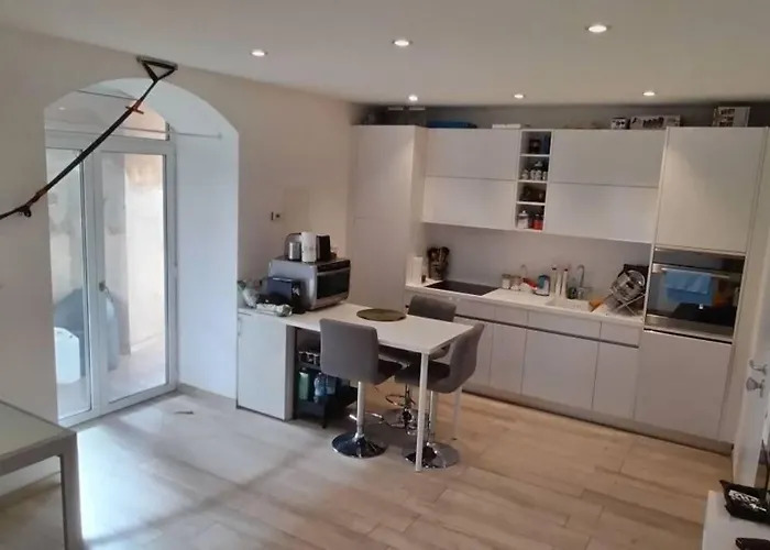 Apartament Vicino Al *